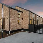 New Build City Townhouse & Gated Car Park