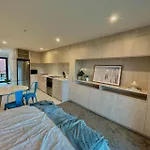 Charming Cbd Studio Apartment