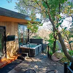 The Bird\'S Nest - Secluded Getaway!