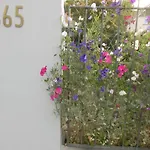 Garden Bed And Breakfast