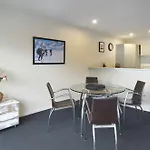Riccarton Loft - Christchurch Holiday Homes