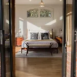 A Grand Design - The Britten Stables - V1000 Workshop Suite