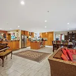The Classic Villa