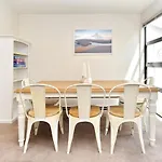 Hagley Apartment - Christchurch Holiday Homes