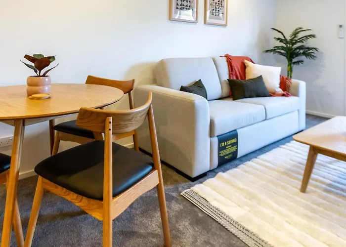 1 Bedroom 1 Bath, Executive Escape, Northlands Mall