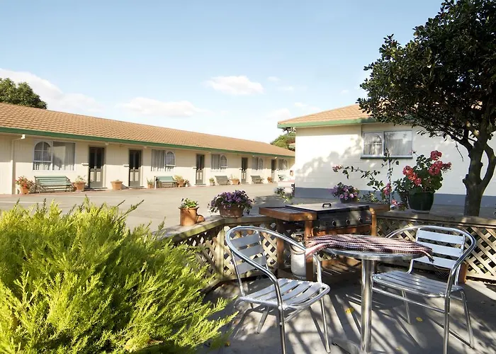 Earnslaw Motel