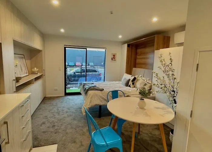 Charming Cbd Studio Apartment