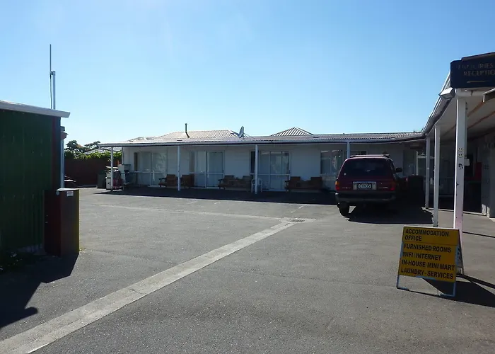 Racecourse Backpackers Hostel
