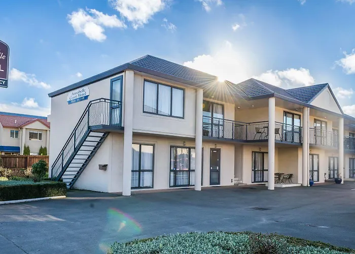 Annabelle Court Motel