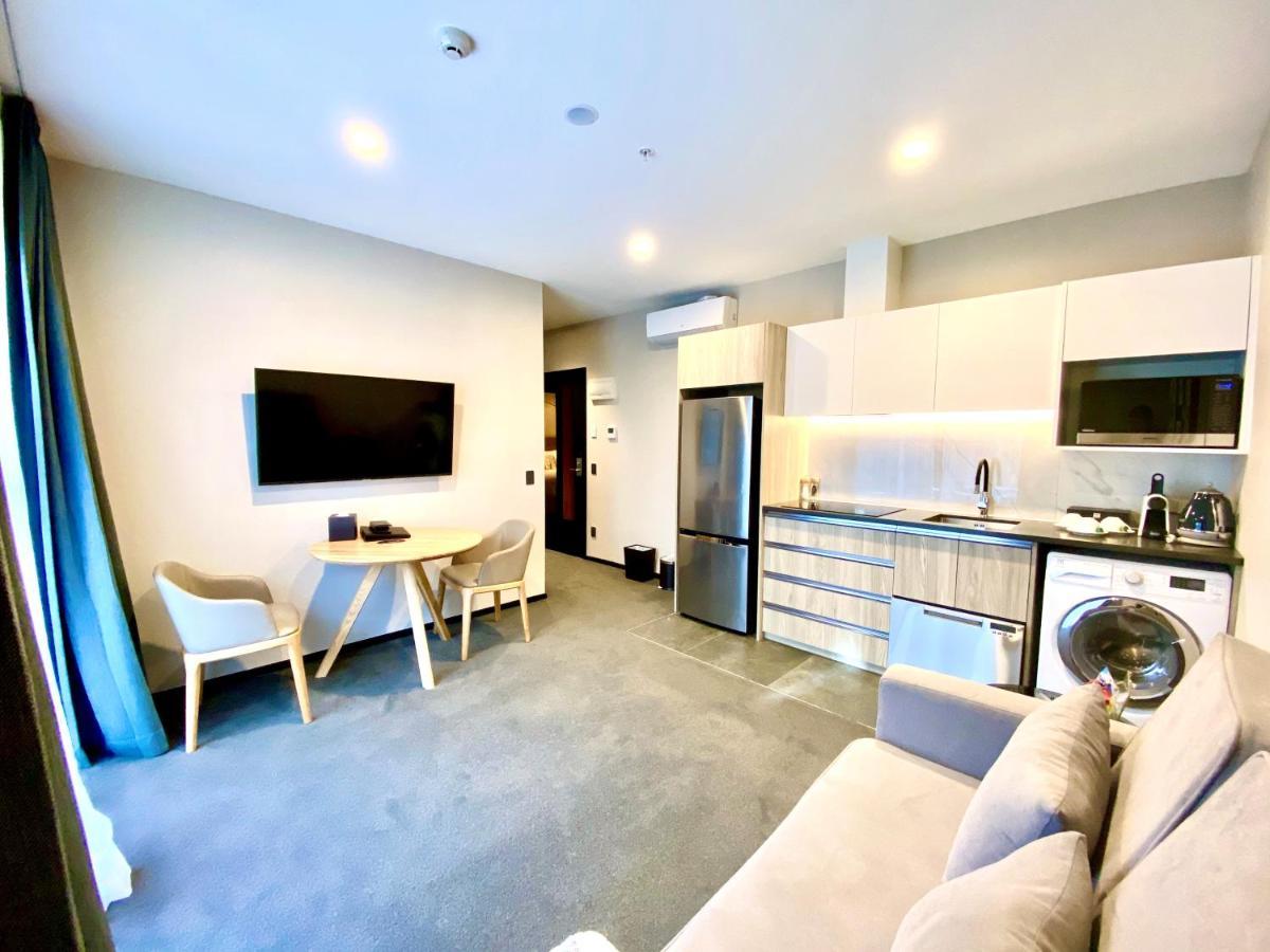 Whitewood Suites Inner City Luxury 5*