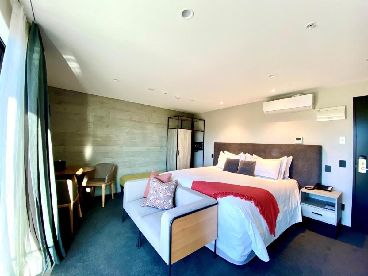 Whitewood Suites Inner City Luxury Hotel 5*