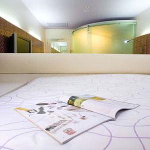 Breakfree On Cashel, An Accor