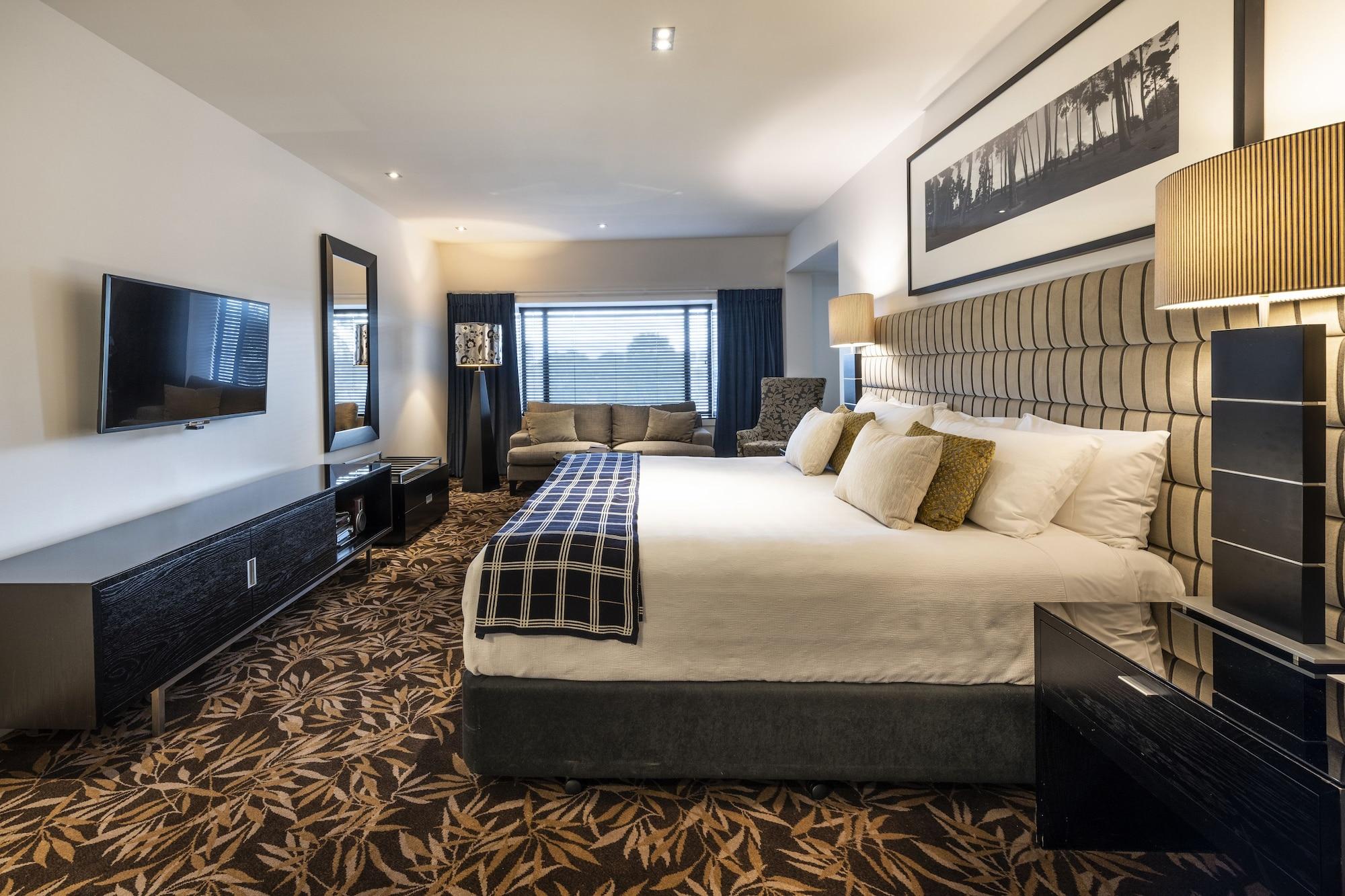 The George 5*