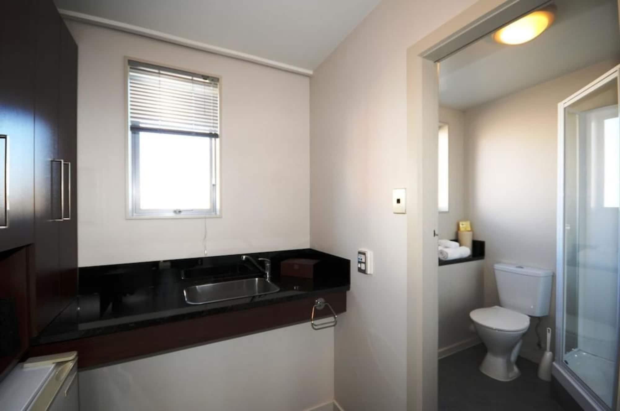 City Central Motel Apartments Motel 4*