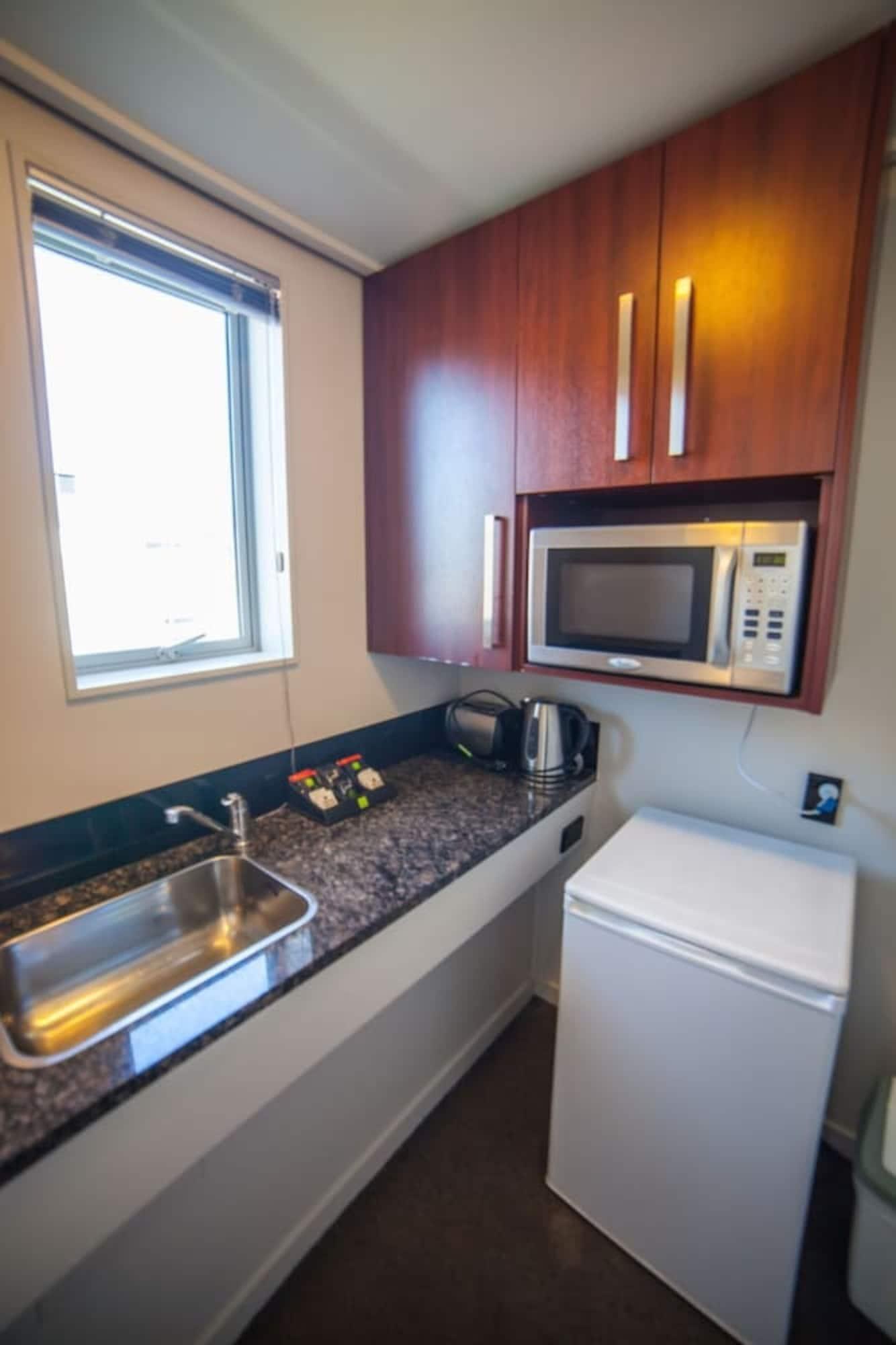City Central Motel Apartments Motel 4*