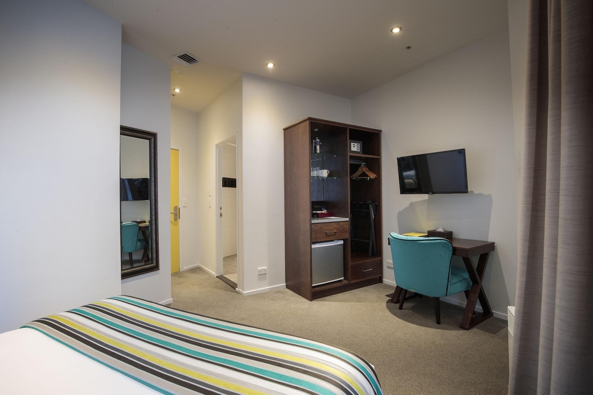 Hotel 115