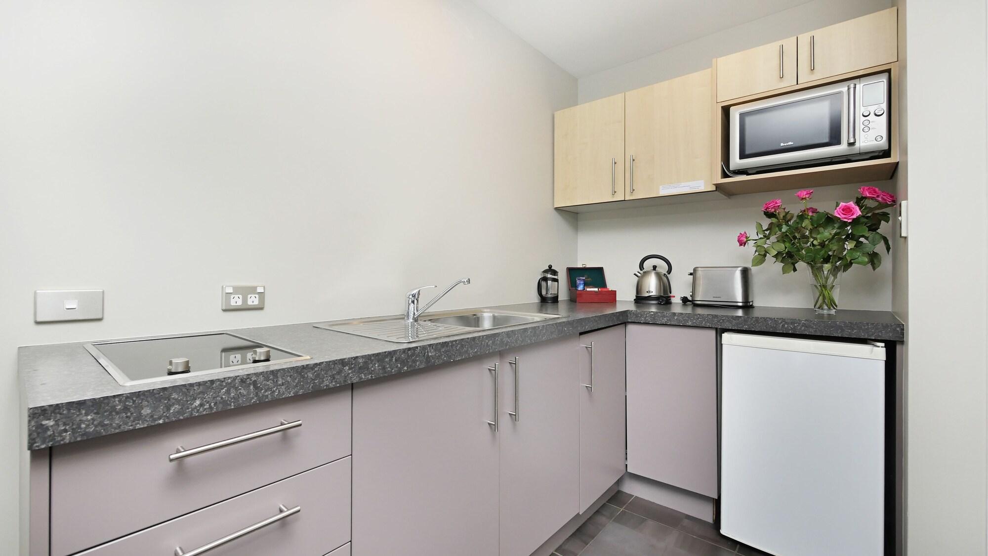 Arthur's Court Motor Motel 5*