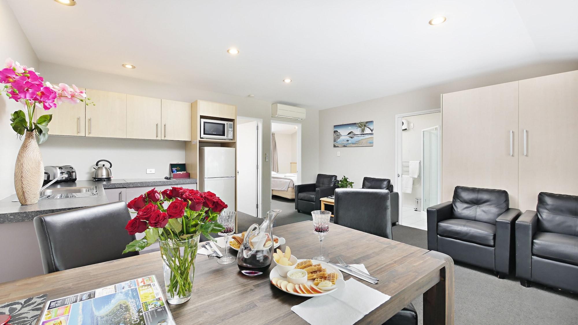 Arthur's Court Motor Motel 5*