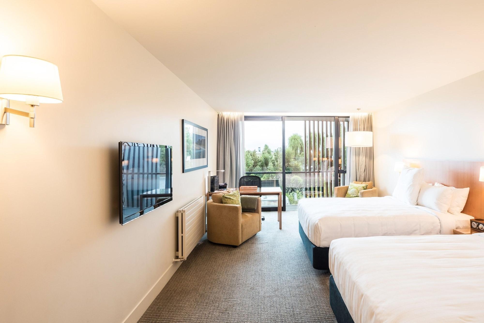 Hotel Commodore Airport 4*