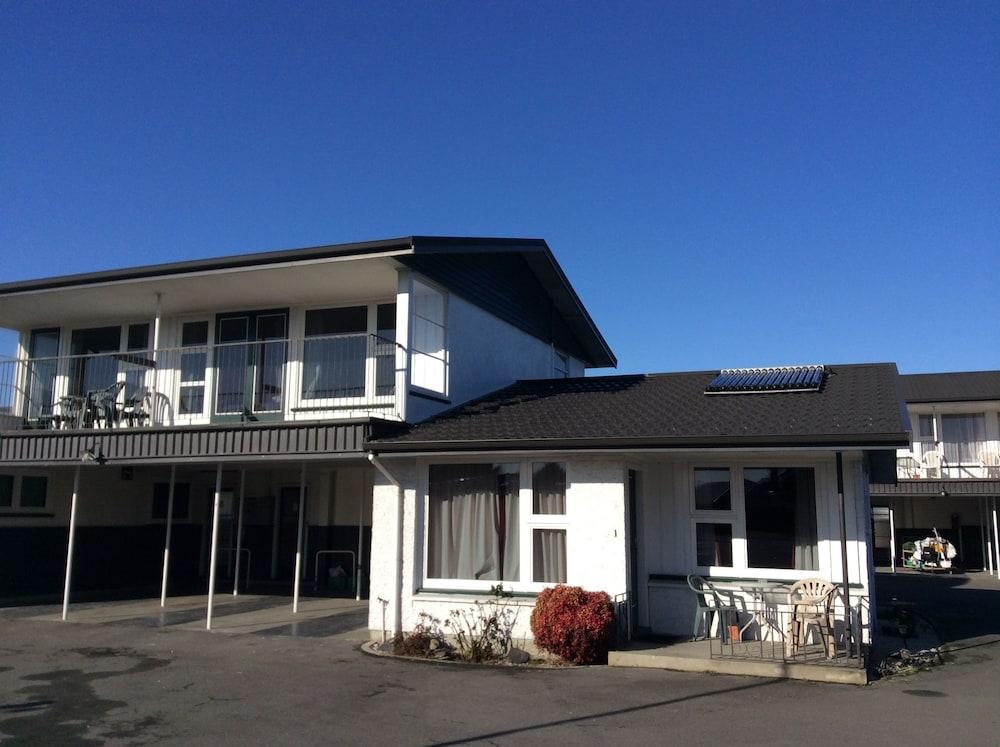 Belle Bonne Motel