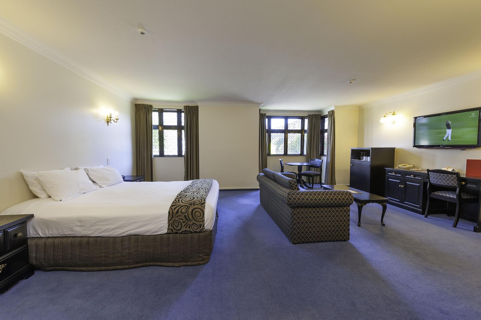 Scenic Cotswold Hotel