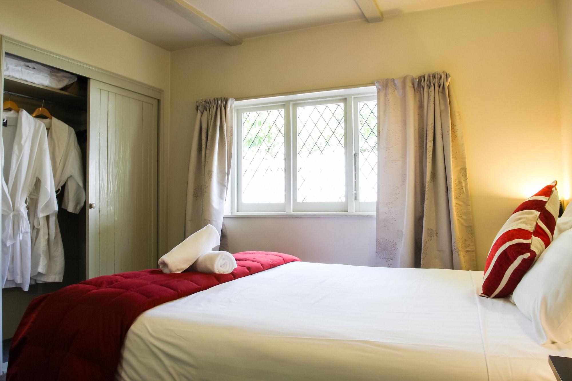 Camelot Motor Motel