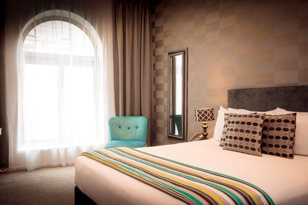 Hotel 115