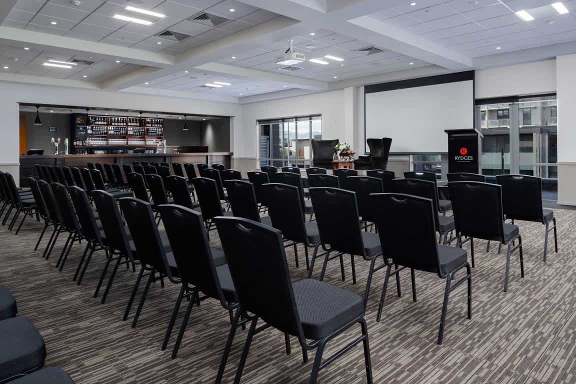 Rydges Latimer Hotel 4*
