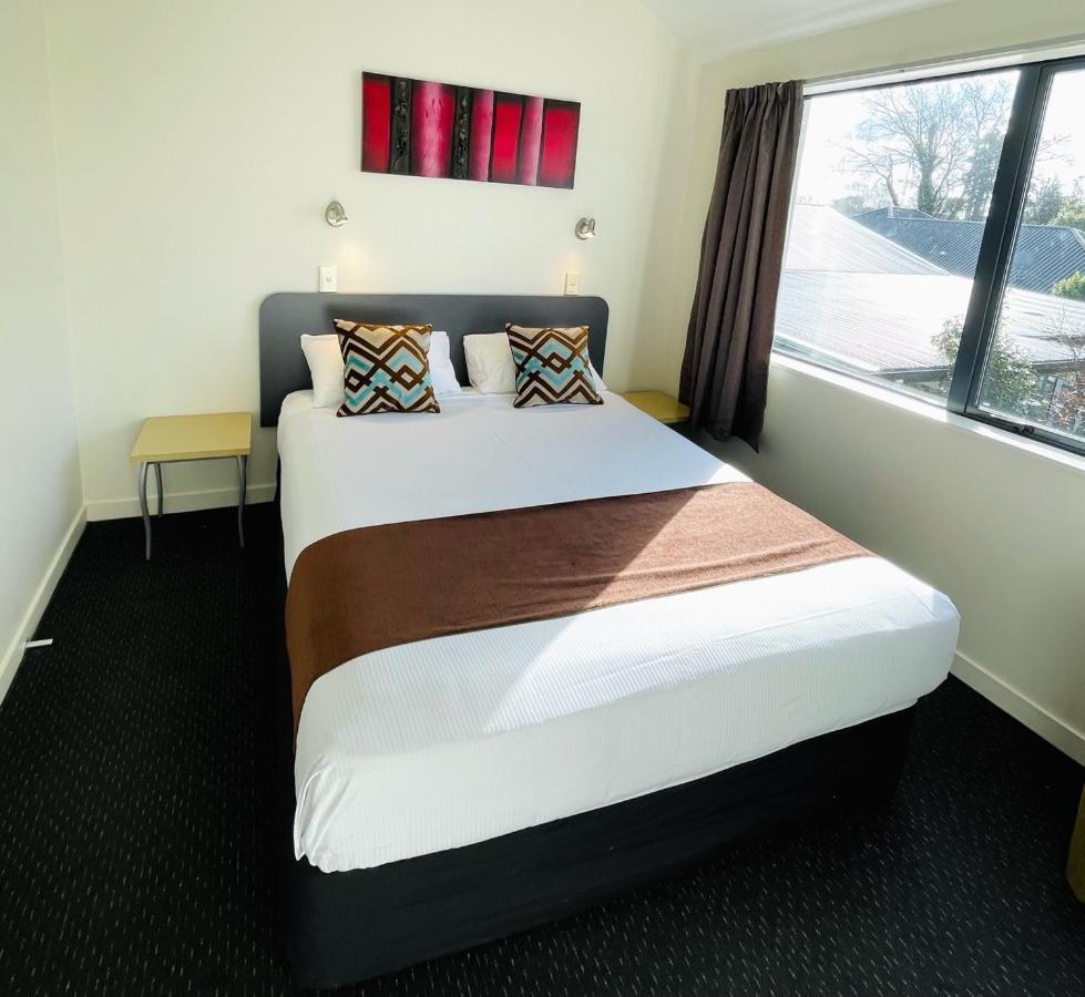 Motel 298 Westside Motor