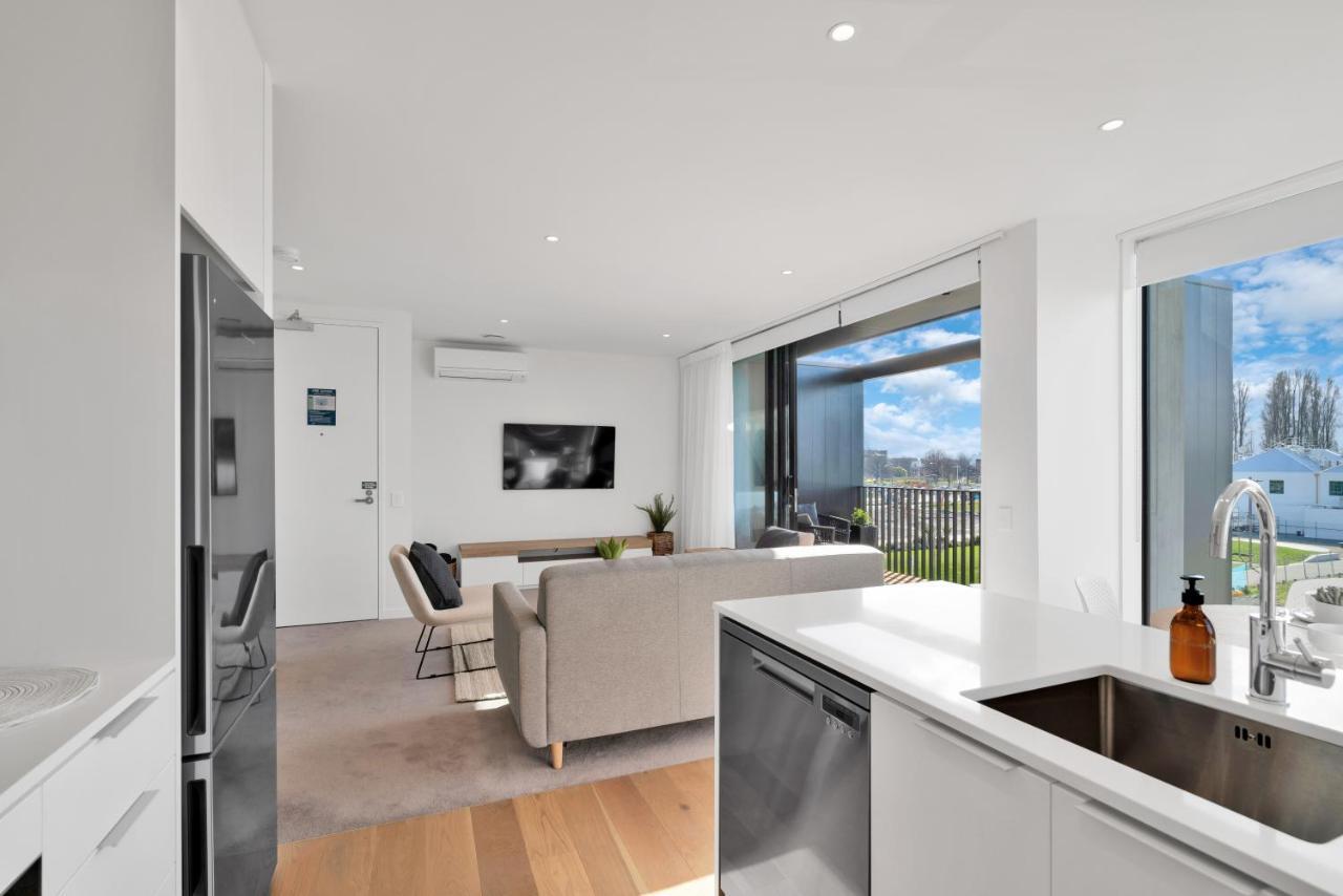 Floor Luxury W Sunny Balcony *