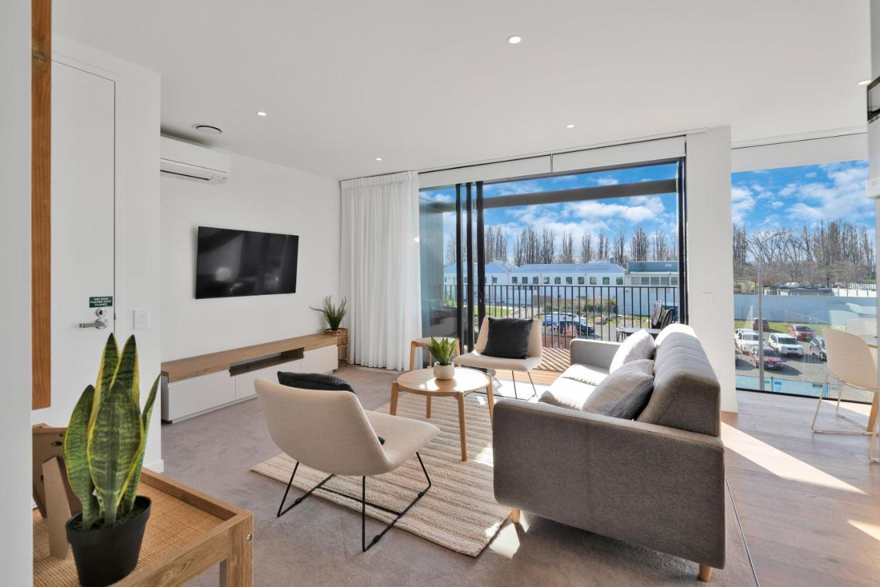 Apartment Floor Luxury W Sunny Balcony