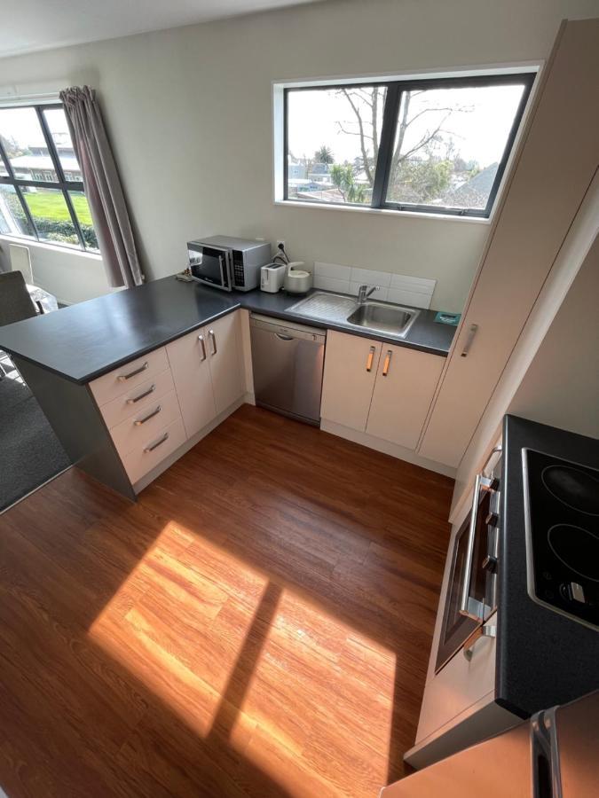 Quiet, New, Sunny Cnzhouse On Upstairs Near Cbd Apartment Christchurch