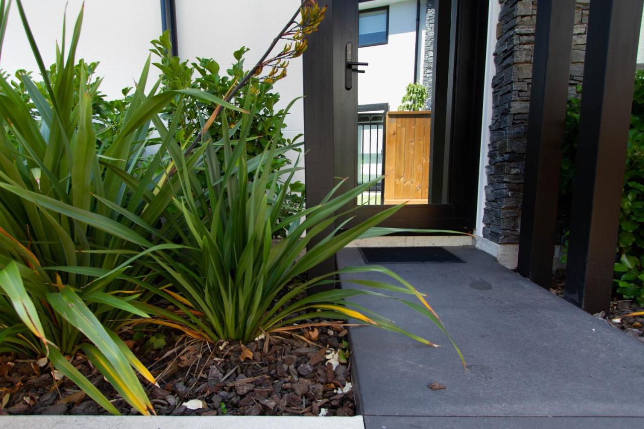 1 Bedroom Gem With Hagley Park At Your Doorstep *
