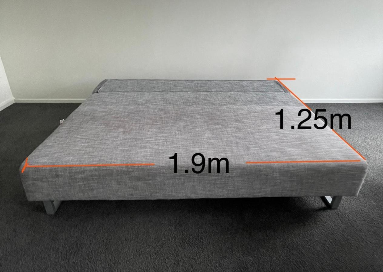 Apartment Quiet, New, Sunny Cnzhouse On Upstairs Near Cbd