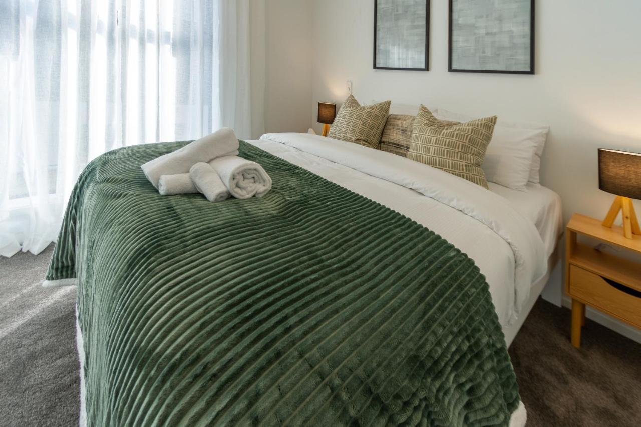 Indulge In Hagley Park 2 Bed 2 Bath *