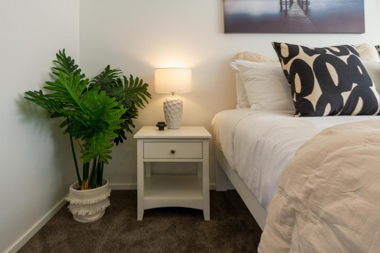Indulge In Hagley Park 2 Bed 2 Bath *