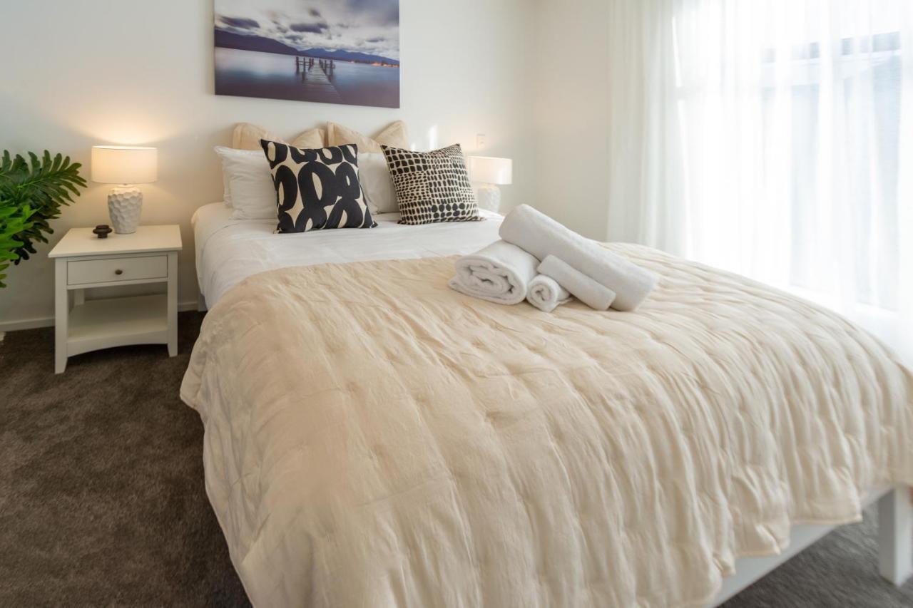 Indulge In Hagley Park 2 Bed 2 Bath *