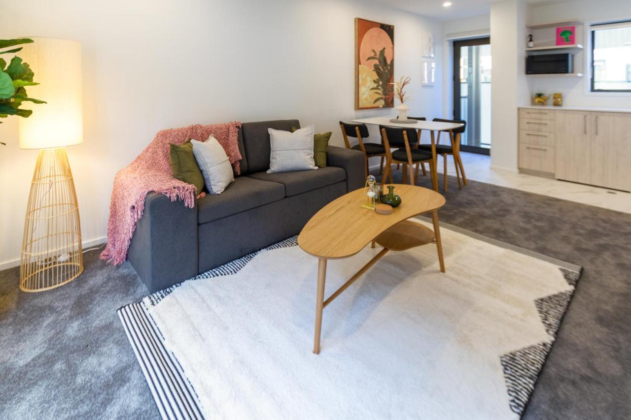 Indulge In Hagley Park 2 Bed 2 Bath * Christchurch