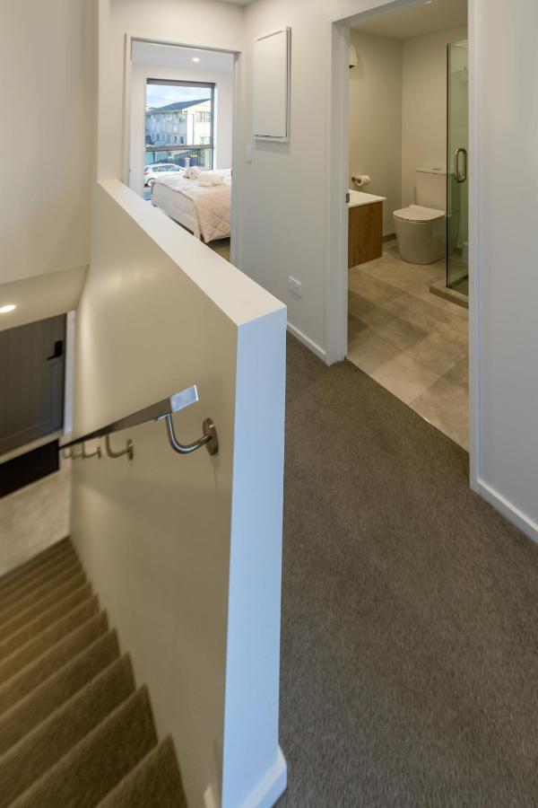 Apartment Lights Retreat With Carpark 2 Bed 2 Bath Christchurch
