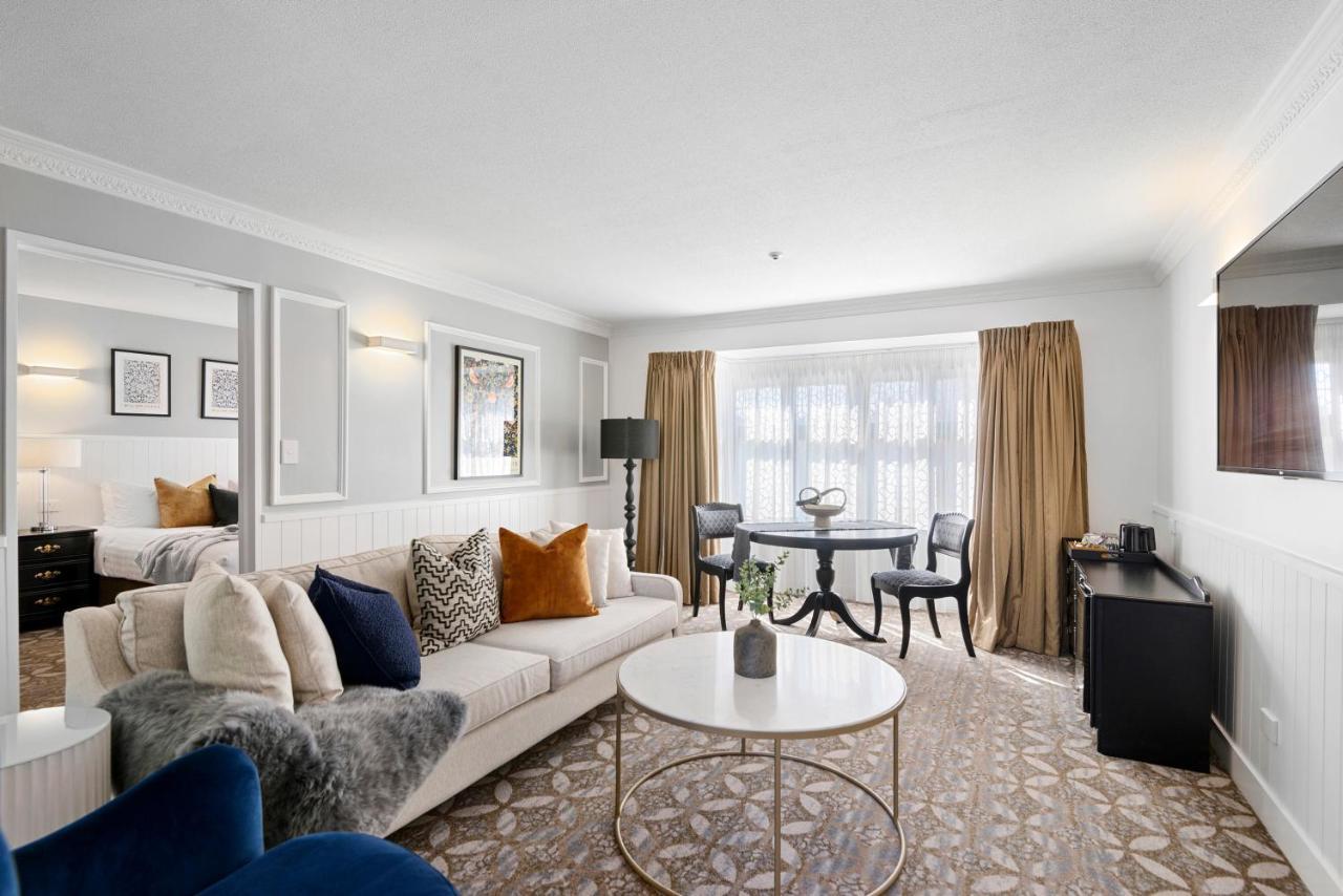 Scenic Cotswold 4* Christchurch