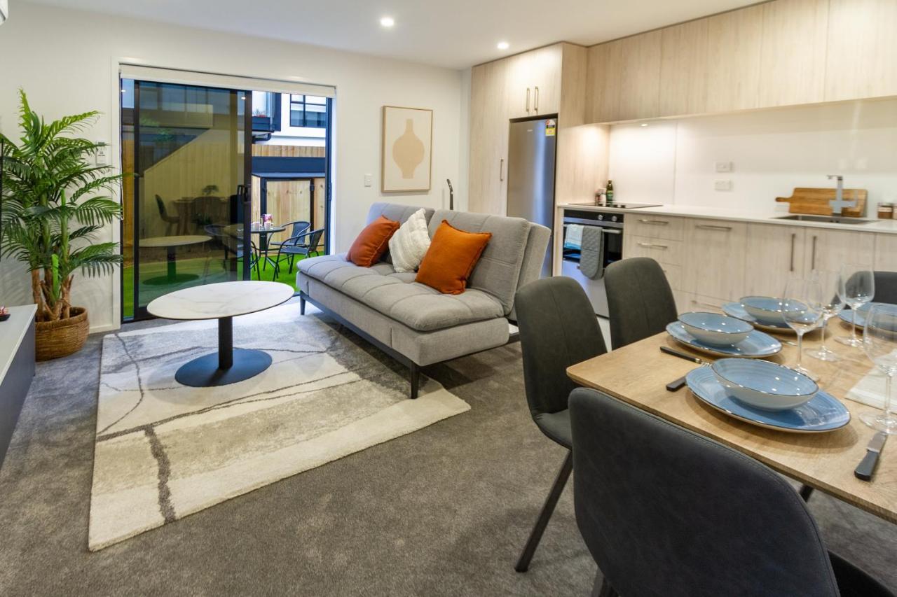 Modern City Living By Latimer Square, Cathedral *