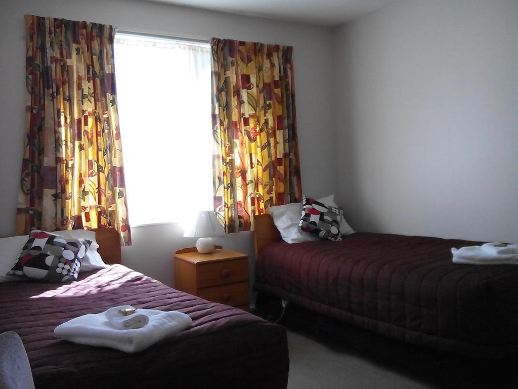 Motel Earnslaw 3*