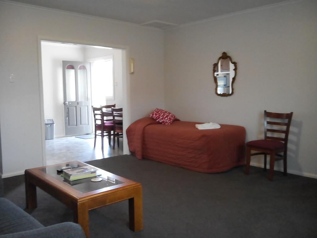 Earnslaw Motel