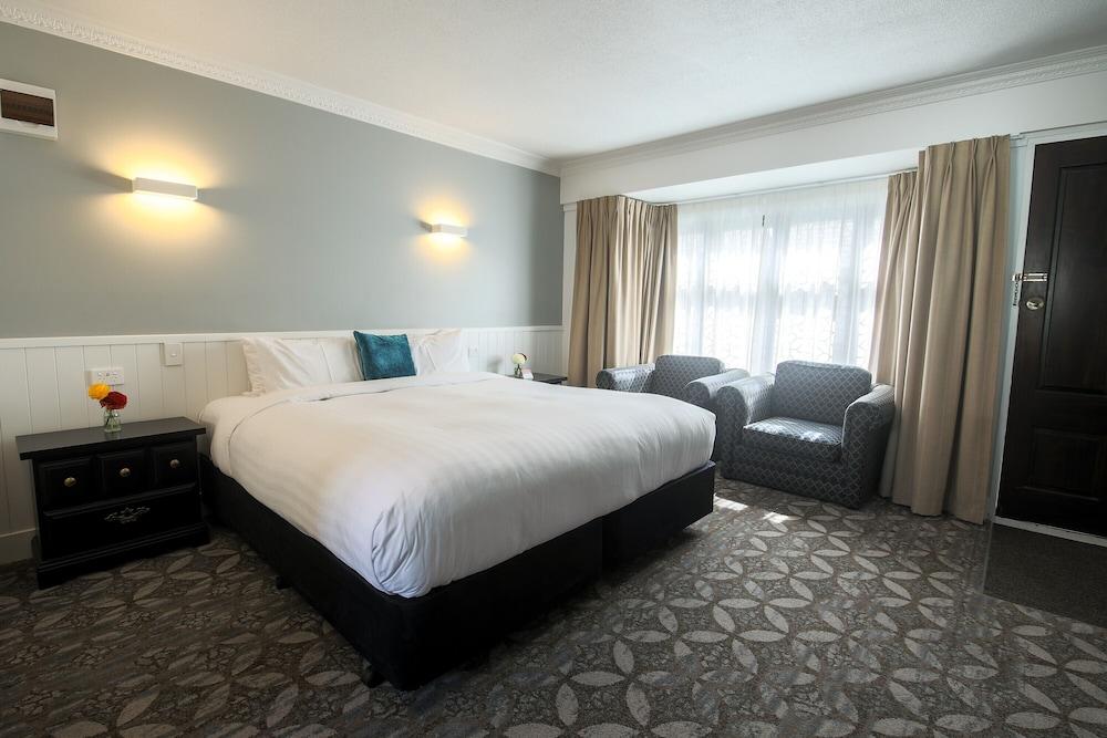 Scenic Cotswold Hotel 4*