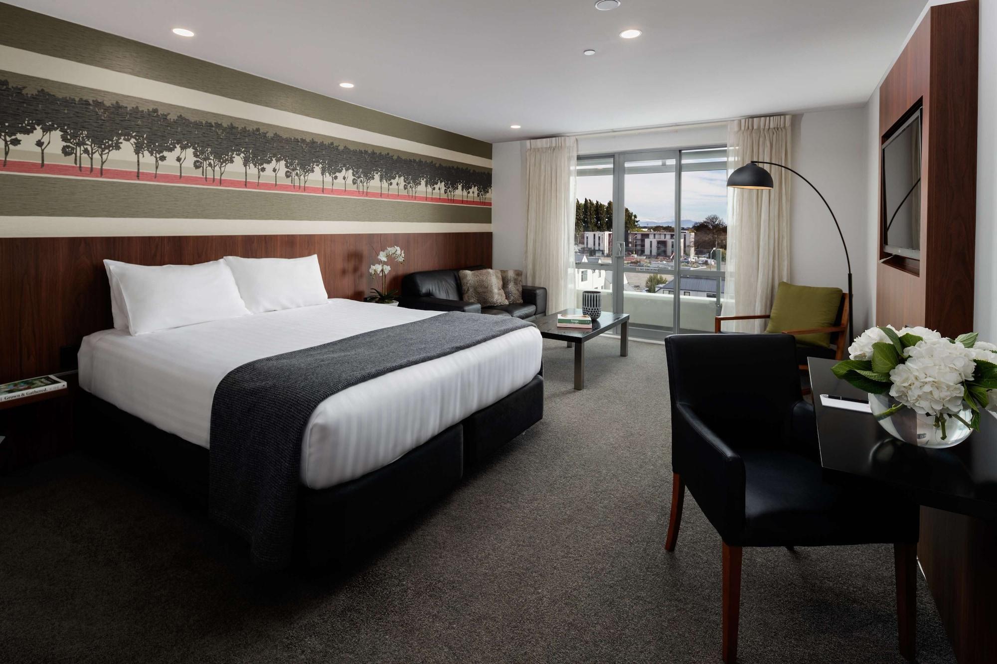 Rydges Latimer 4*