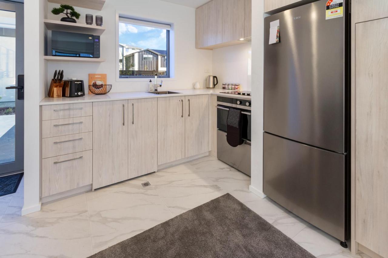 Apartment The Happy Hideaway 2 Bed 2 Bath *