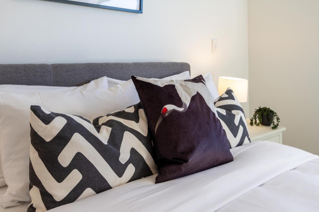 Apartment The Happy Hideaway 2 Bed 2 Bath *