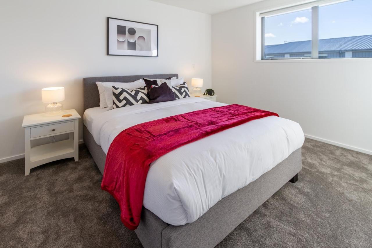Apartment The Happy Hideaway 2 Bed 2 Bath