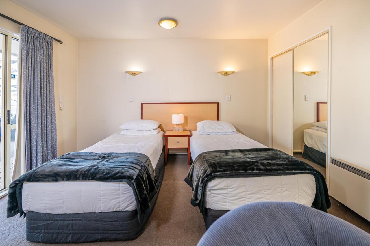 Daffodil 4* Christchurch