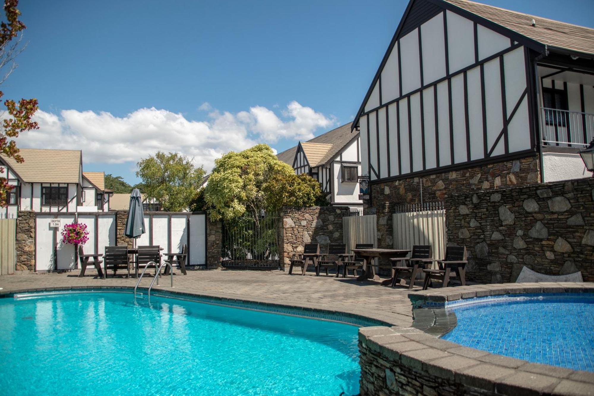 Scenic Cotswold 4*